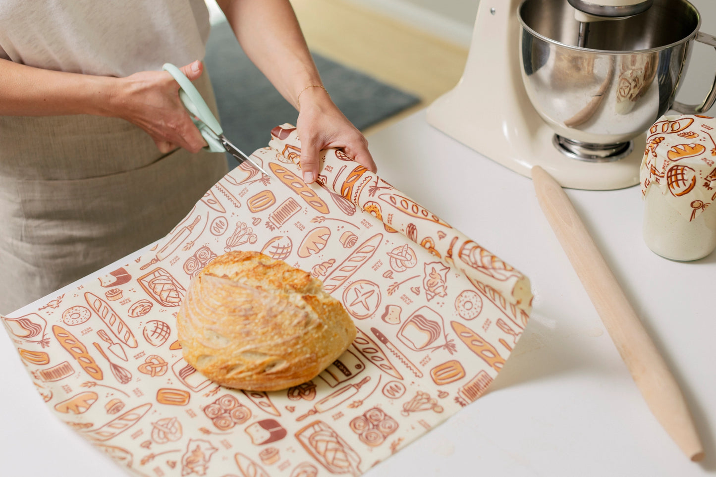 Bee's Wrap Cut-To-Size Roll: Bakery Lane