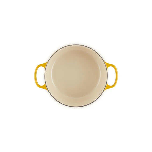 Le Creuset Round Dutch Oven: 4.5 QT, Nectar