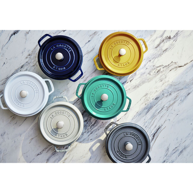 Staub Round Dutch Oven: 4 QT, Turquoise