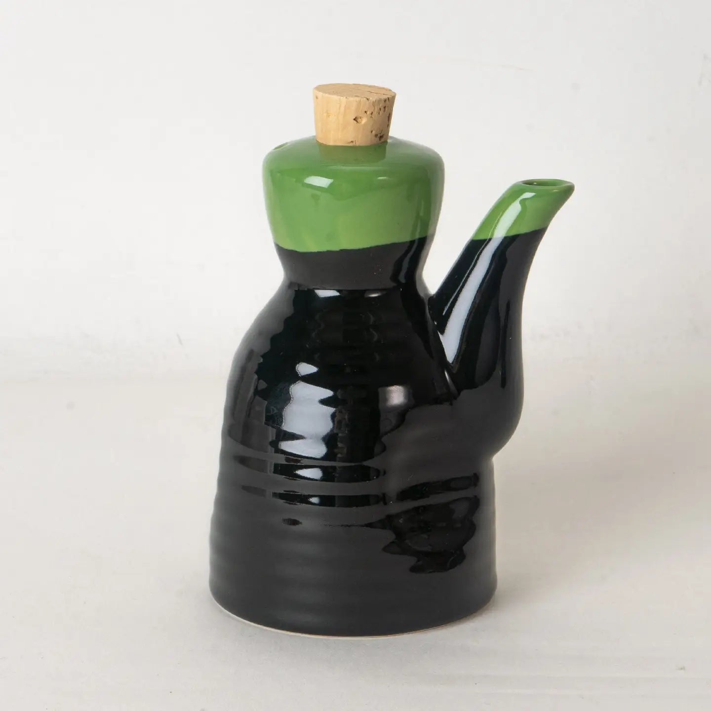 Urban Tokyo Soy Sauce Dispenser (7 oz.): Shoyu Kanji, Black