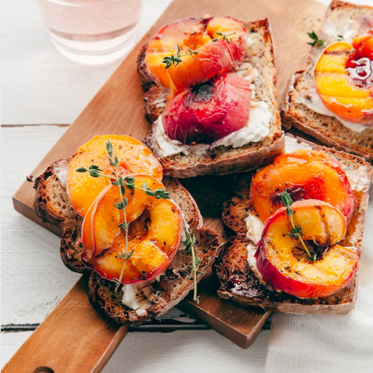 Grilled Peaches with Mascarpone and Honey