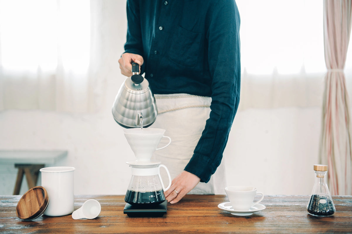 Hario V60 Ceramic Pour Over Coffee 02 Set: White
