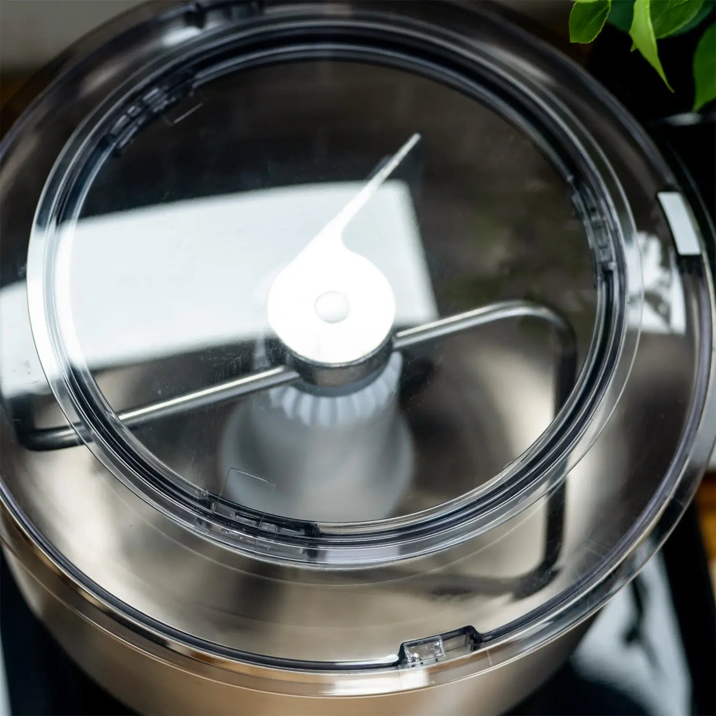 Bosch Universal Plus Mixer: Black w/Stainless Bowl