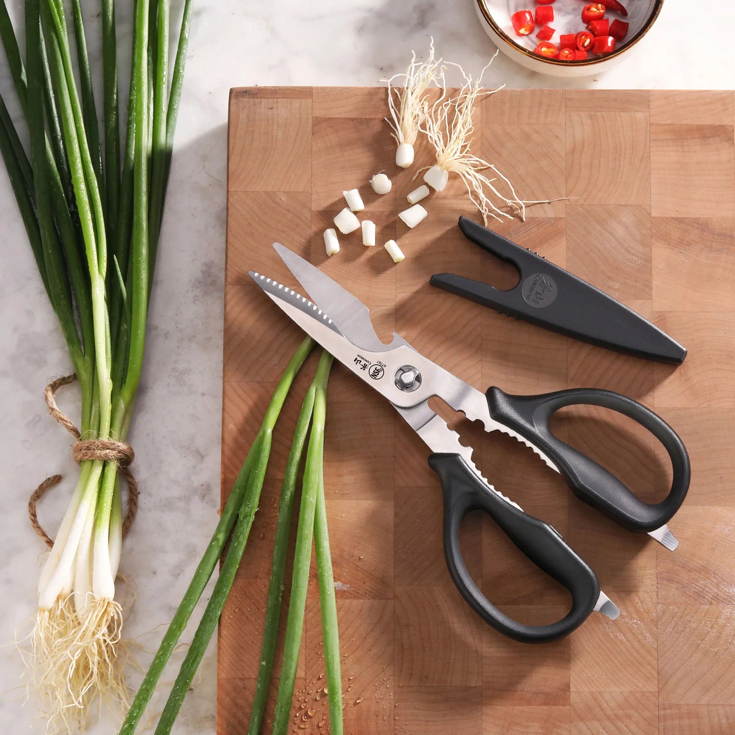 Cangshan Heavy-Duty Multi-Purpose 9" Kitchen Shears
