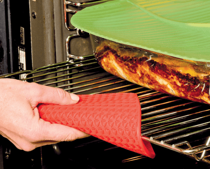 Charles Viancin Honeycomb Pot Holder: Red
