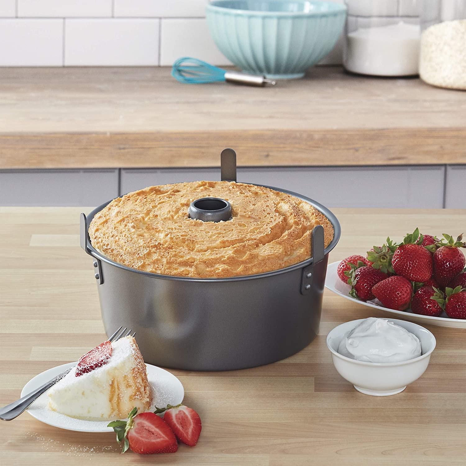 Chicago Metallic Angel Food Cake Pan