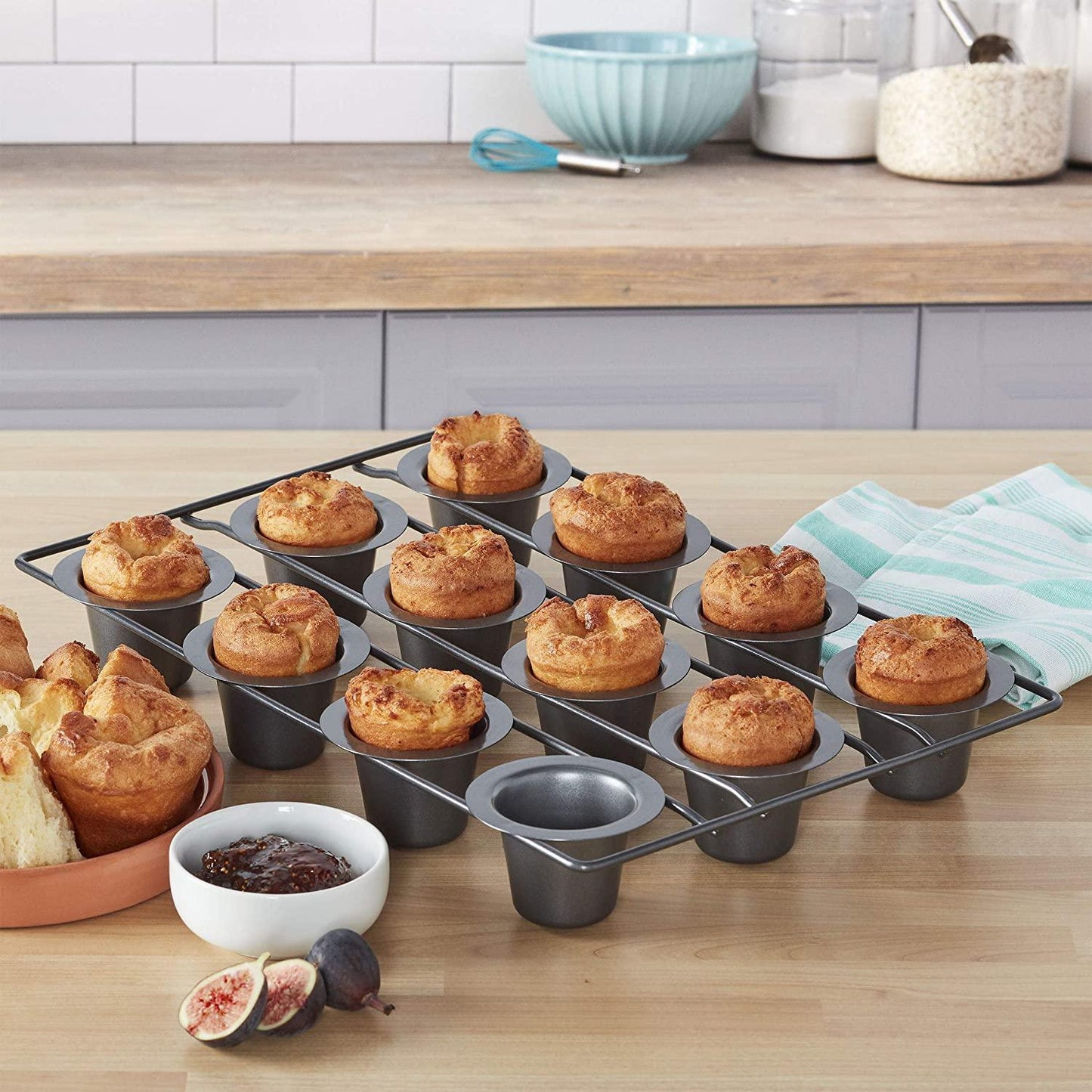 Chicago Metallic Popover Pan: Mini