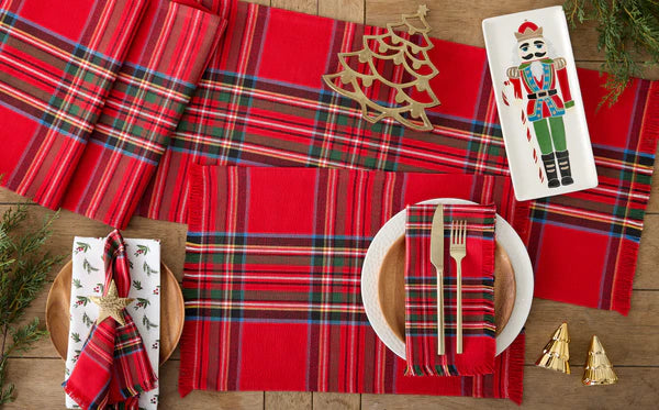 DII Table Runner: Tis the Season