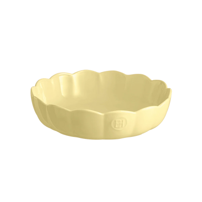 Emile Henry Madeleine Collection: Round Cake Dish, Vanilla