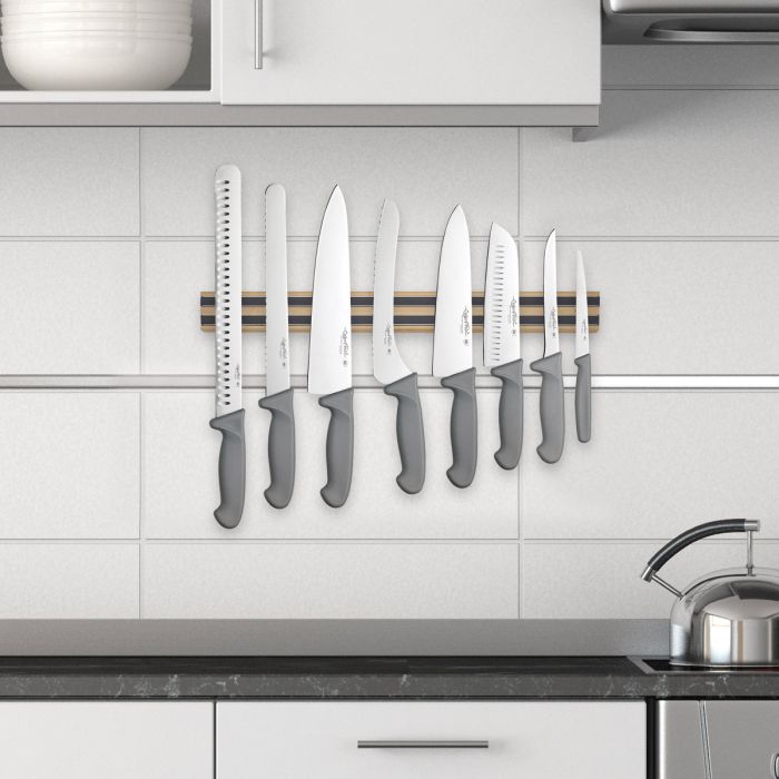 HIC Magnetic Knife Bar: 18"
