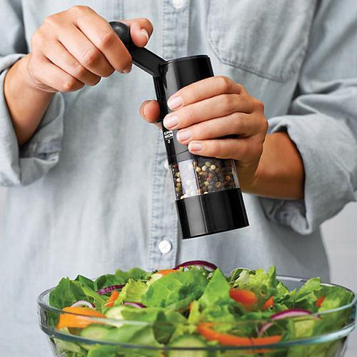 Kuhn Rikon Ratchet Spice Grinder: Black