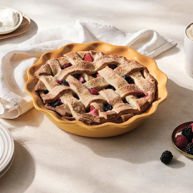 Le Creuset Heritage Pie Dish: Nectar