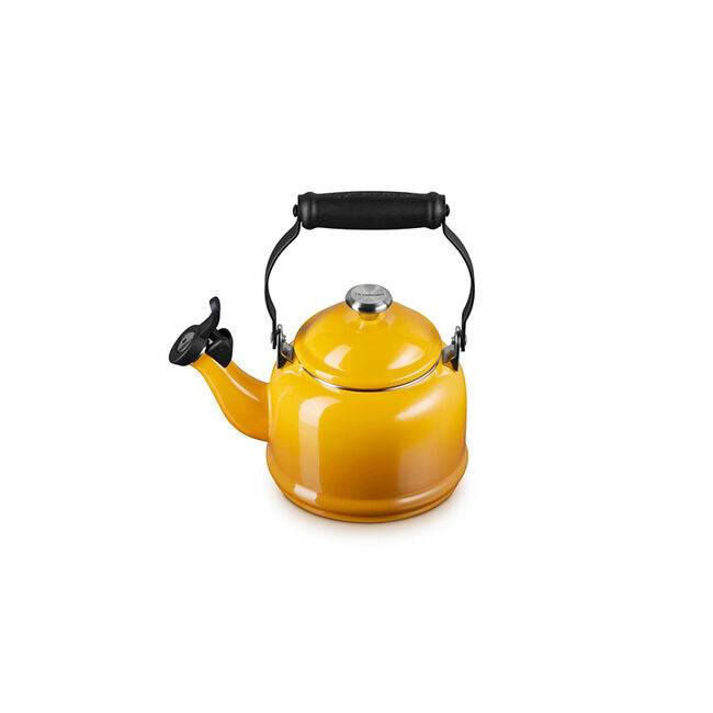 Le Creuset Kettle: Demi, Nectar