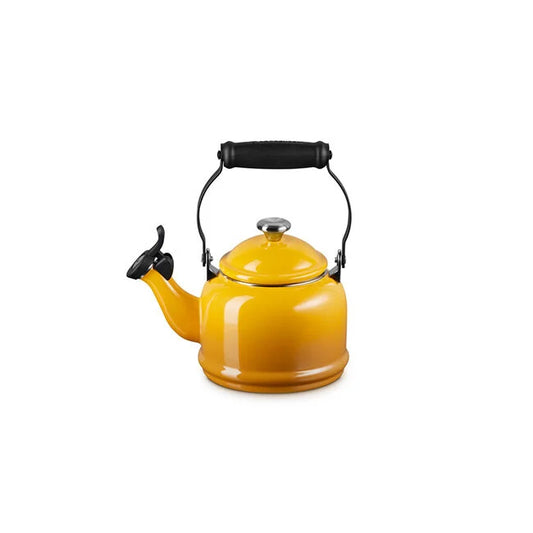 Le Creuset Kettle: Demi, Nectar