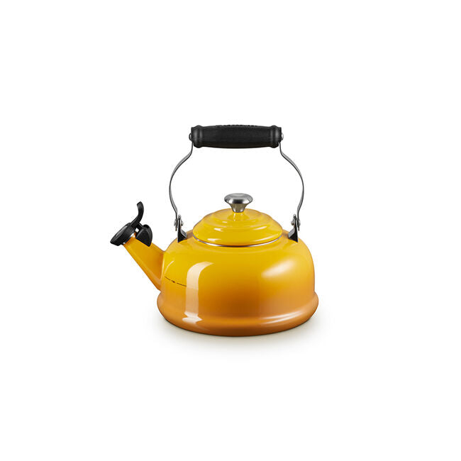 Le Creuset Kettle: Whistling, Nectar
