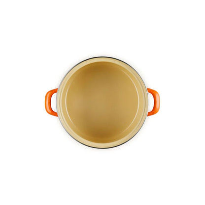 Le Creuset Petite Stockpot: 3.8 QT, Flame