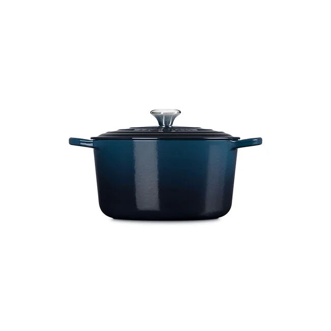 Le Creuset Round Deep Dutch Oven: 6.5 QT, Nuit