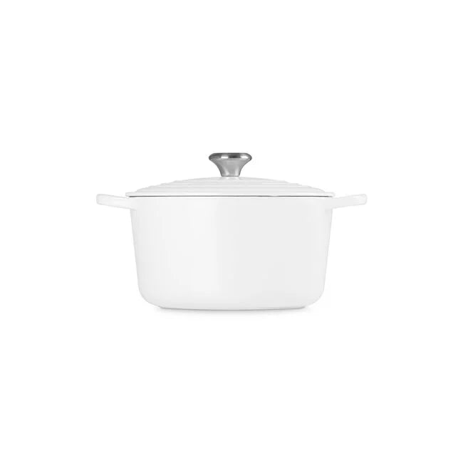 Le Creuset Round Deep Dutch Oven: 6.5 QT, White