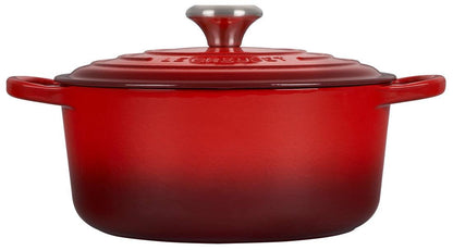 Le Creuset Round Dutch Oven: 4.5 QT, Cerise
