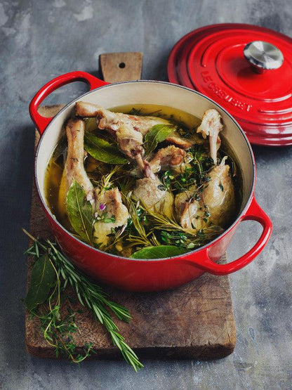 Le Creuset Round Dutch Oven: 4.5 QT, Cerise