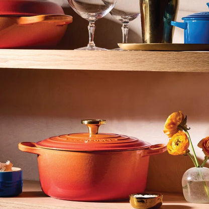 Le Creuset Round Dutch Oven: 4.5 QT, Flamme Dorée