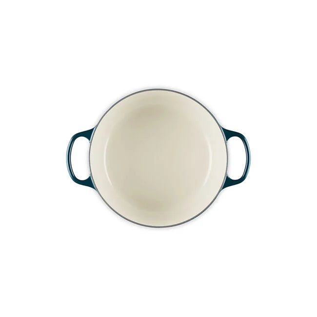 Le Creuset Round Dutch Oven: 5.5 QT, Nuit