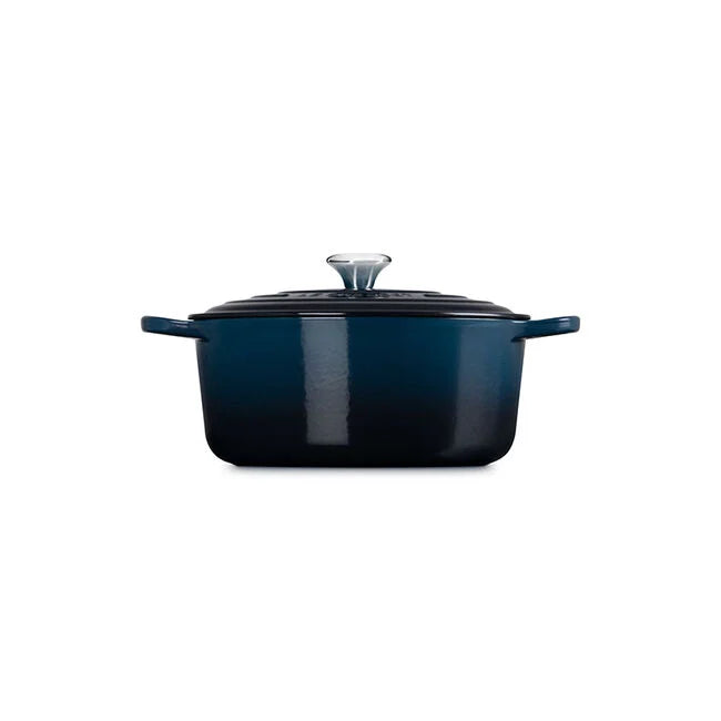 Le Creuset Round Dutch Oven: 7.25 QT, Nuit