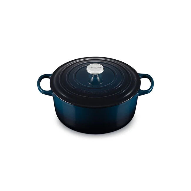 Le Creuset Round Dutch Oven: 7.25 QT, Nuit