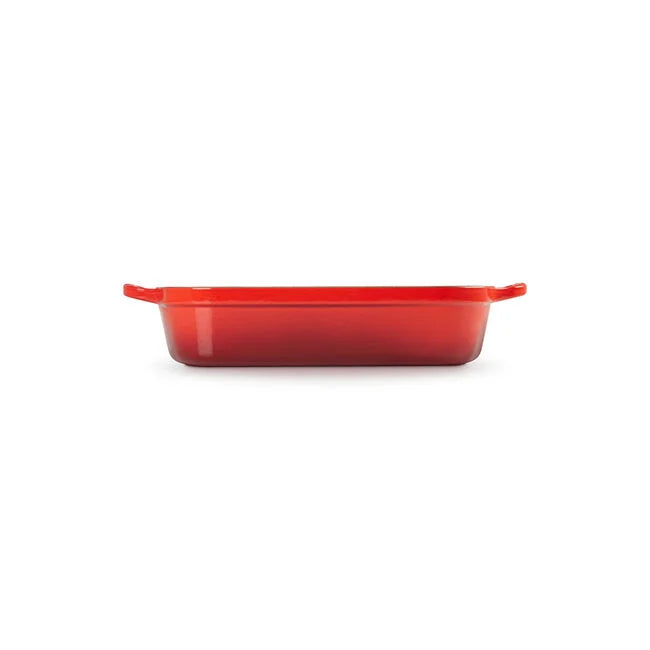 Le Creuset Signature Roaster: 5.25 QT, Cerise
