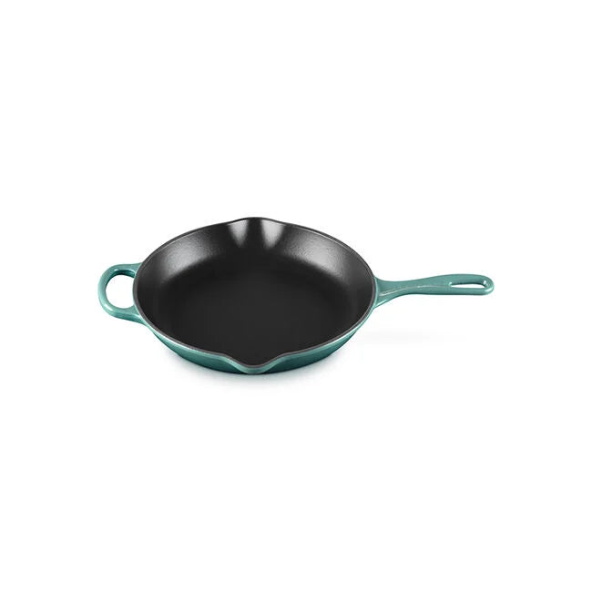 Le Creuset Skillet: 10.25", Bleu Riviera