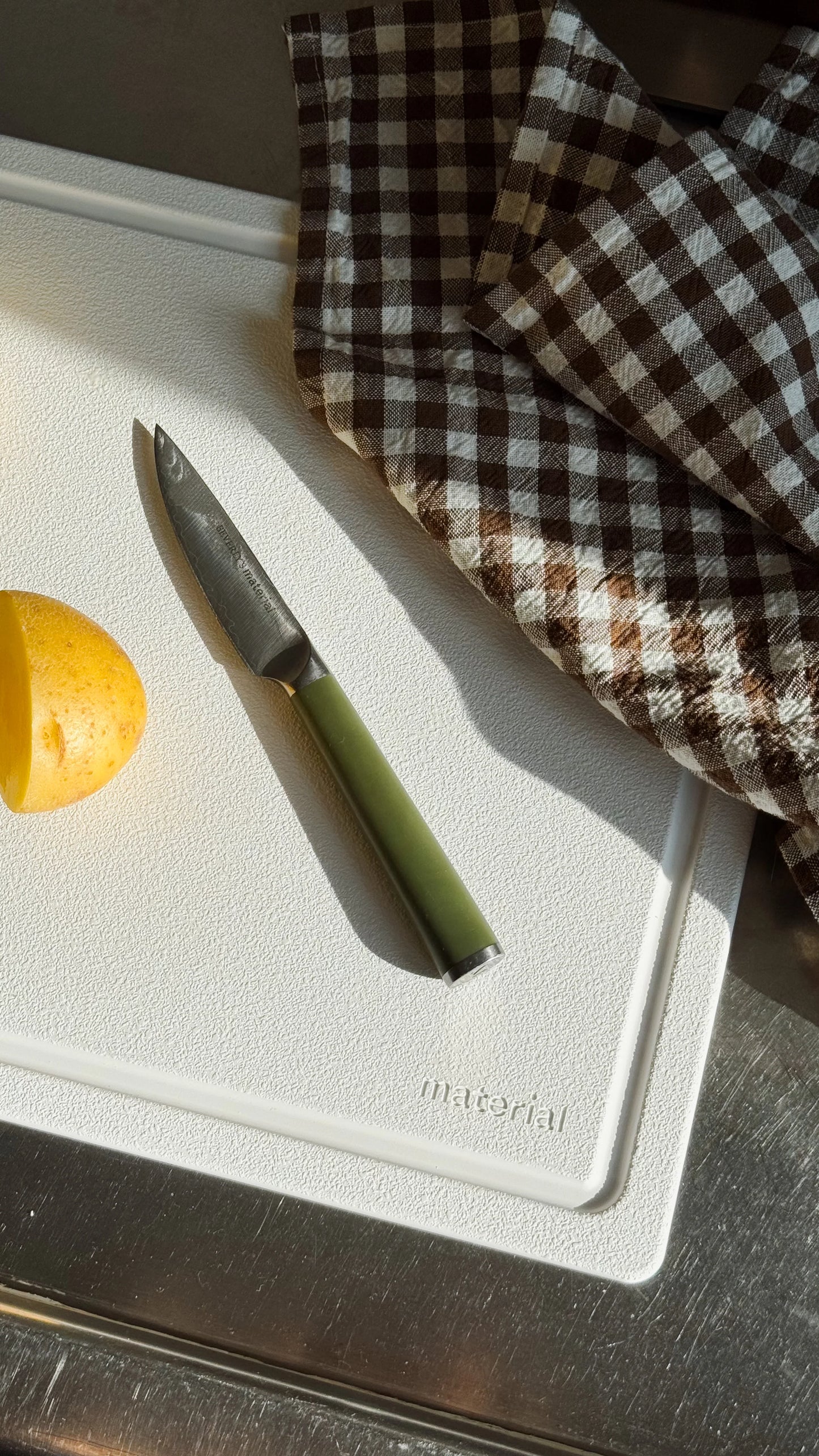 Material Kitchen MK Free Board: Cloud