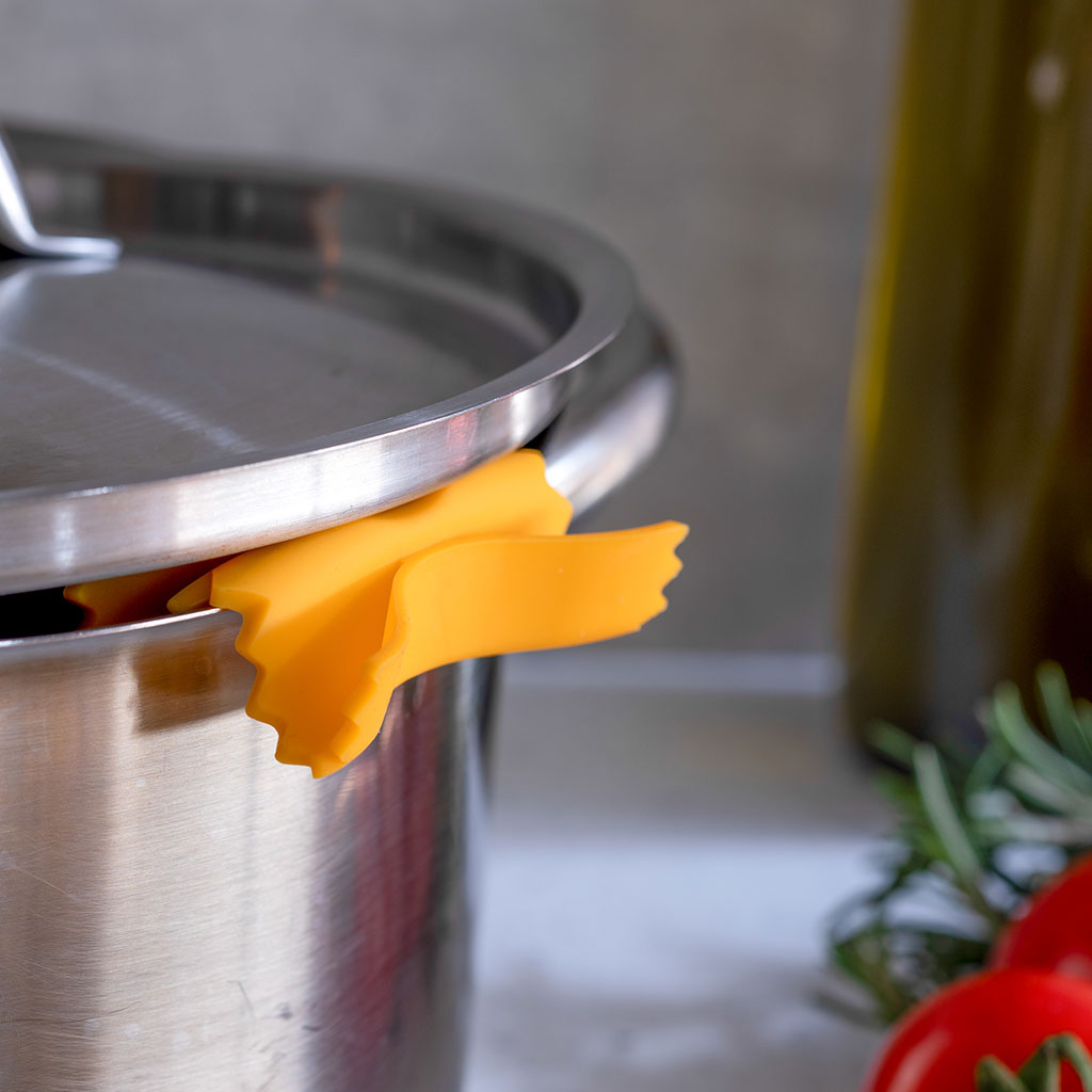 Monkey Business Steam Release & Trivet: Farfalle