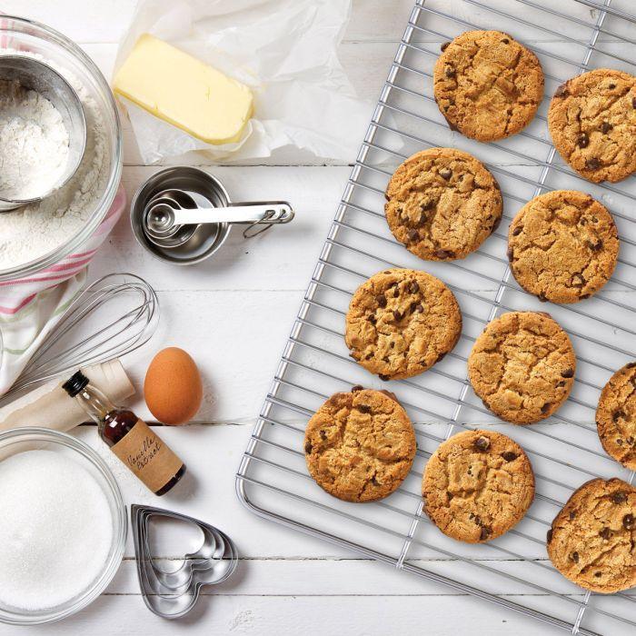 Mrs. Anderson's Baking and Cooling Rack: 1/2 Sheet