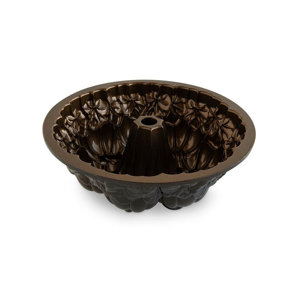 NordicWare Bundt Pan: 10 cup, Pumpkin Patch