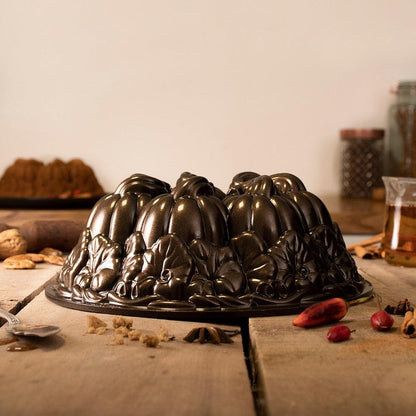 NordicWare Bundt Pan: 10 cup, Pumpkin Patch