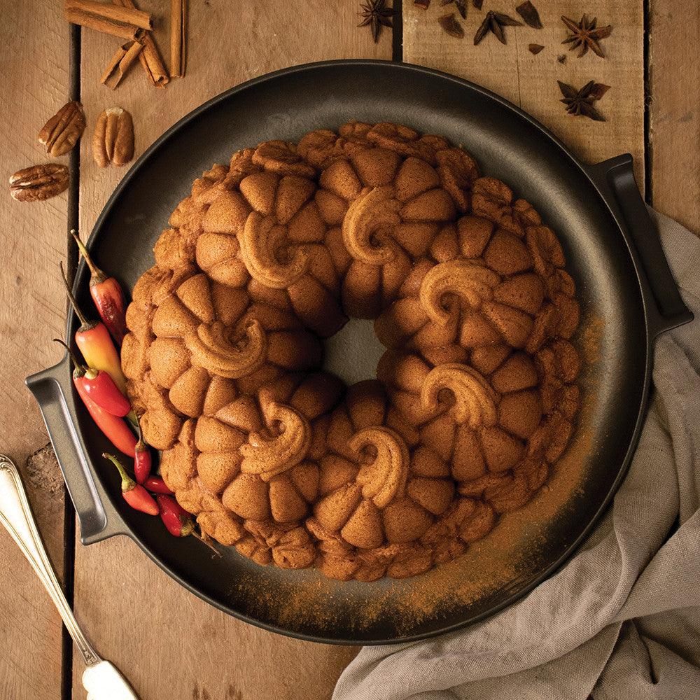 NordicWare Bundt Pan: 10 cup, Pumpkin Patch