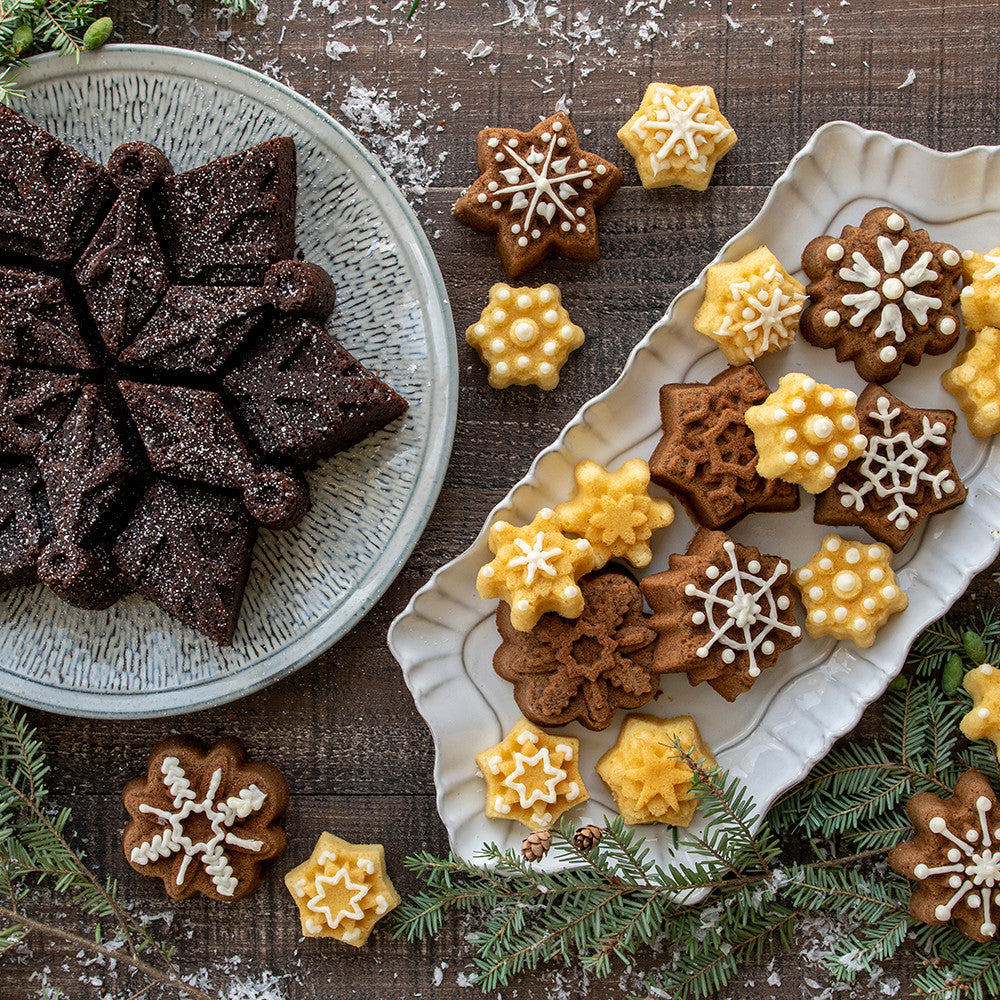 NordicWare Cake Pan: Snowflake
