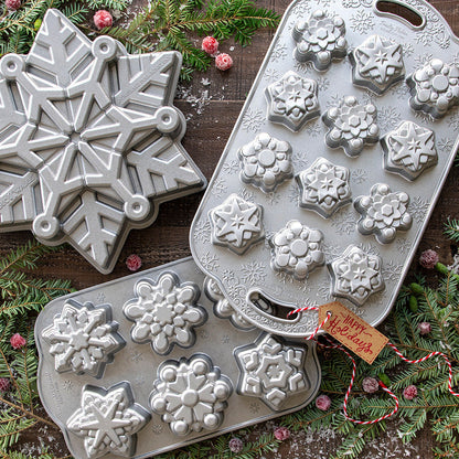 NordicWare Cake Pan: Snowflake