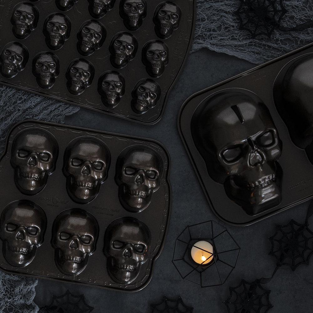 NordicWare Cakelet Pan: Skull Bites