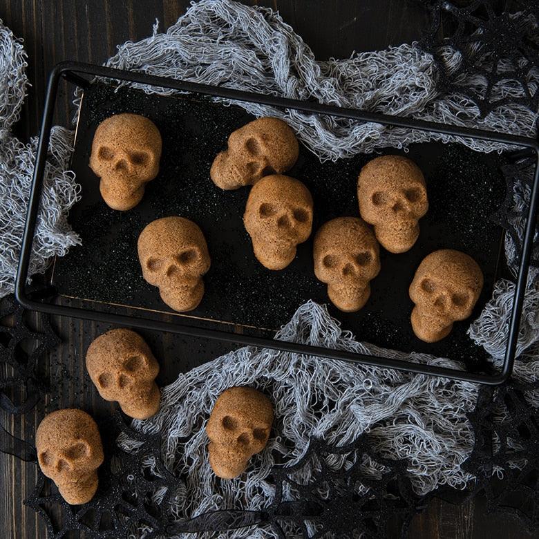 NordicWare Cakelet Pan: Skull Bites