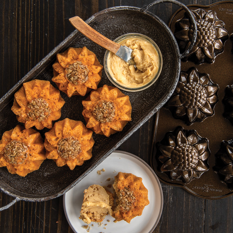 NordicWare Cakelet Pan: Sunflower