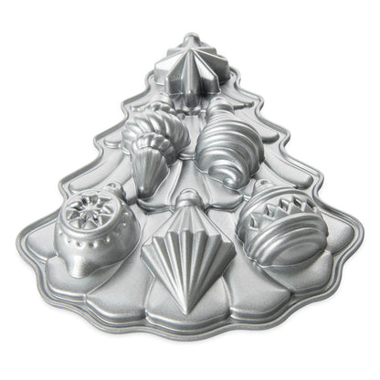 NordicWare Cakelet Pan: Vintage Ornament