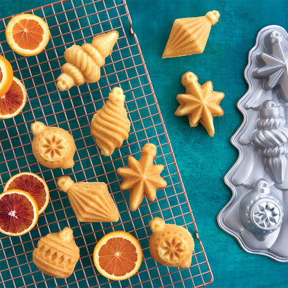 NordicWare Cakelet Pan: Vintage Ornament