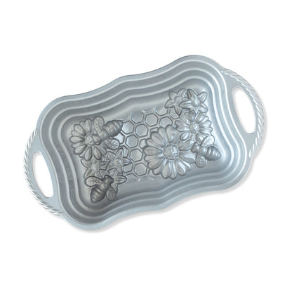 NordicWare Loaf Pan: Honeycomb