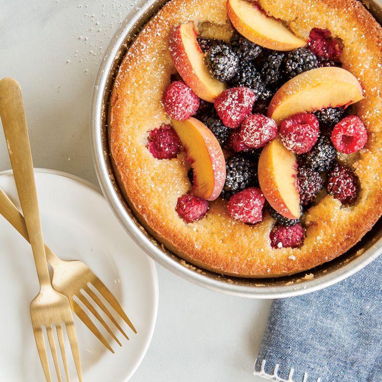 NordicWare Round Cake Pan: 8"