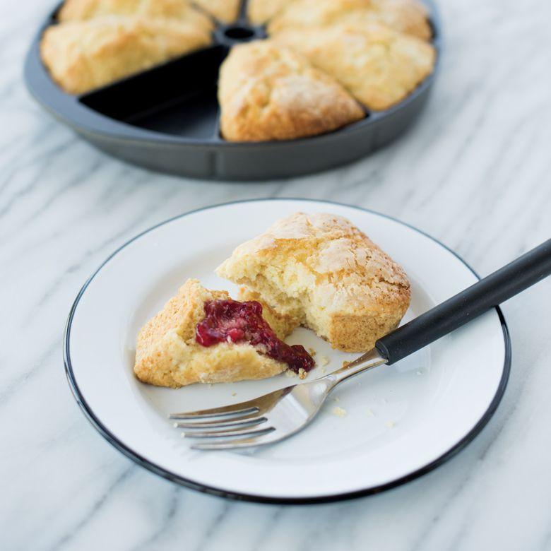 NordicWare Scottish Scone & Cornbread Pan