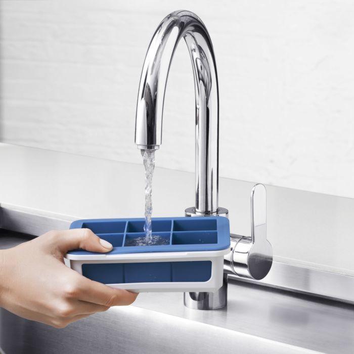 OXO Covered Silicone Ice Cube Tray: Large