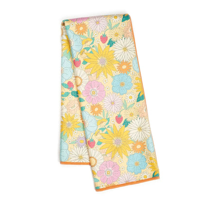 Once Again Home Anywhere Towel: MT Daisies