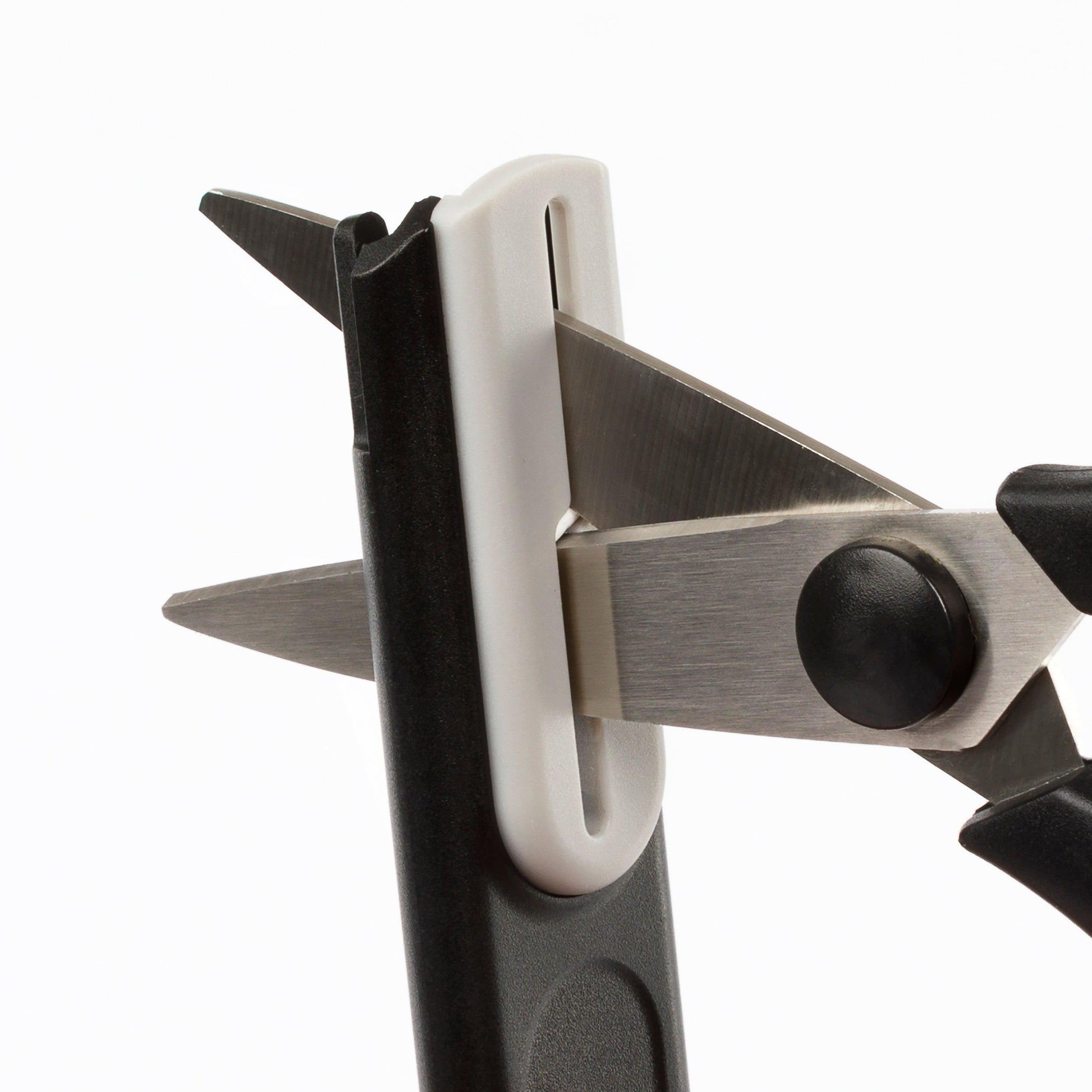 Progressive Intl. Magnetic Kitchen Scissors with Sharpener