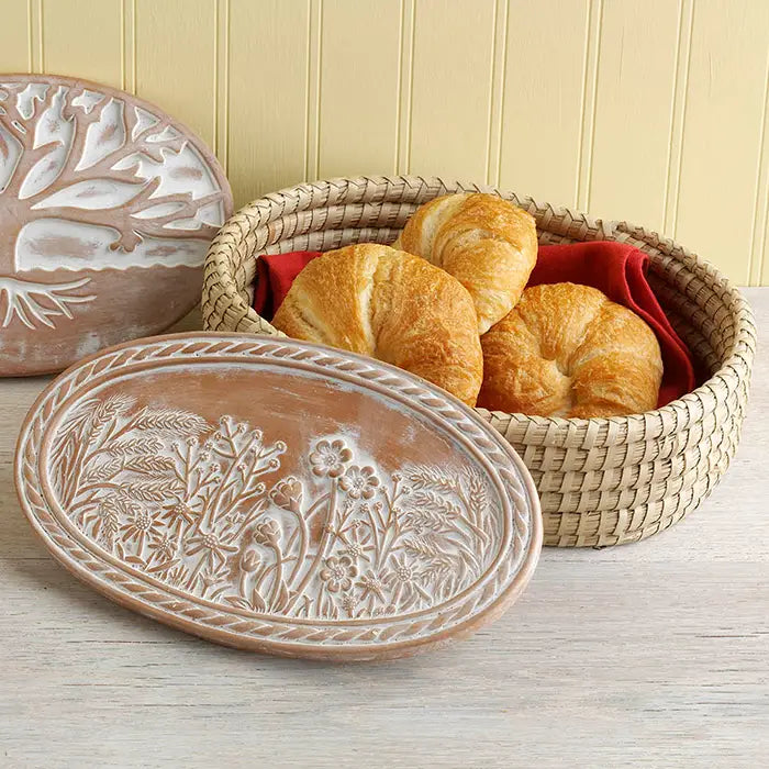 SERVV Bread Warmer Basket: Fair Fields